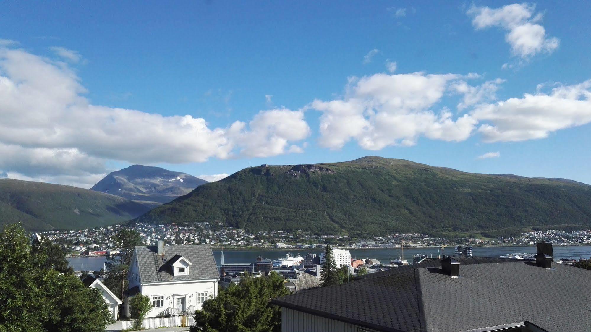 Hotel Bed & Waffles, Tromsø Exteriér fotografie