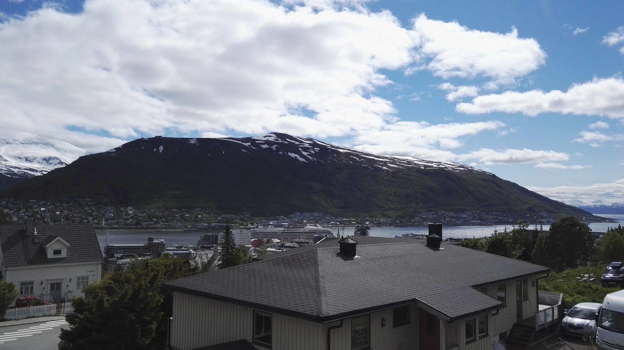 Hotel Bed & Waffles, Tromsø Exteriér fotografie